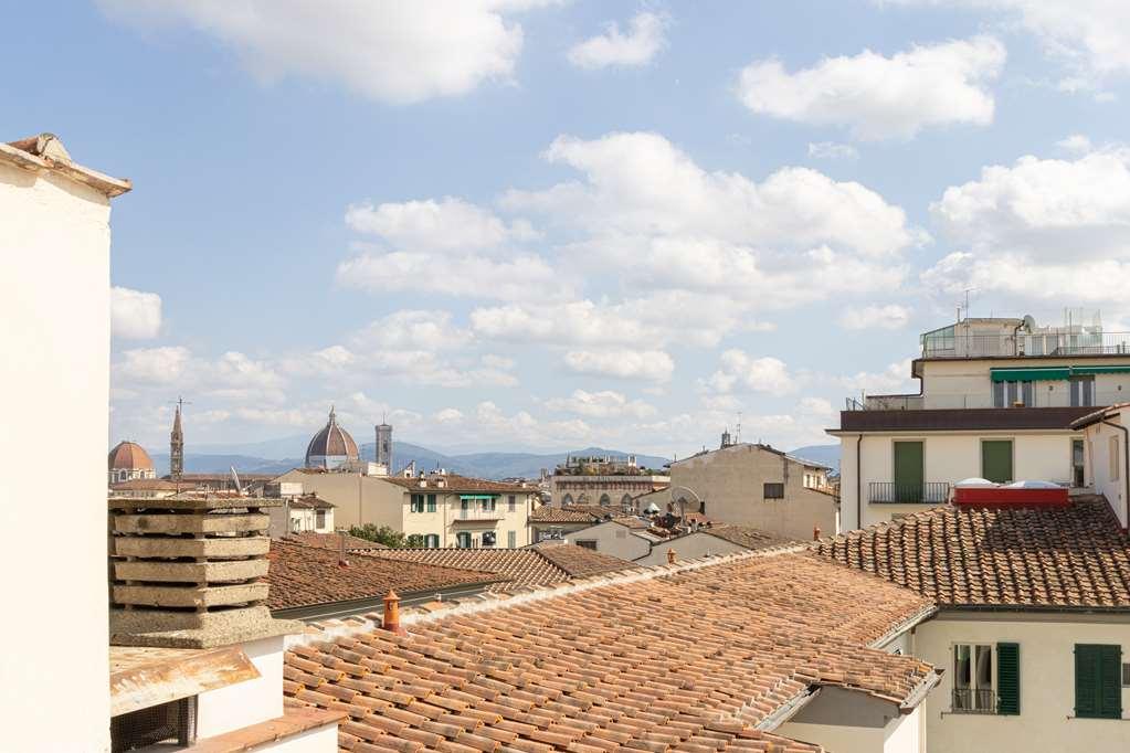 Anglo American Curio Collection By Hilton Firenze
